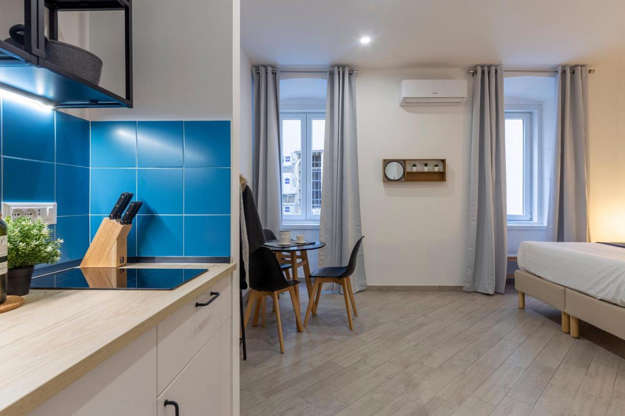 Cool And Stylish City Apartment - Wifi Trieste Eksteriør billede